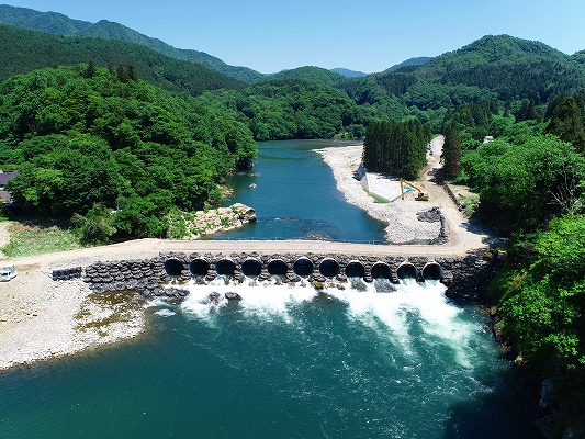 一級河川荒川 4年災河川災害復旧(368)工事（新潟県：令和5年）